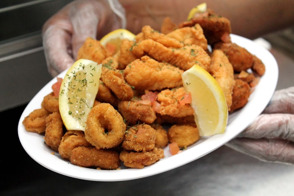 Tastees Chicken and Seafood | 147 S New St, Dover, DE 19901 | Phone: (302) 672-0599