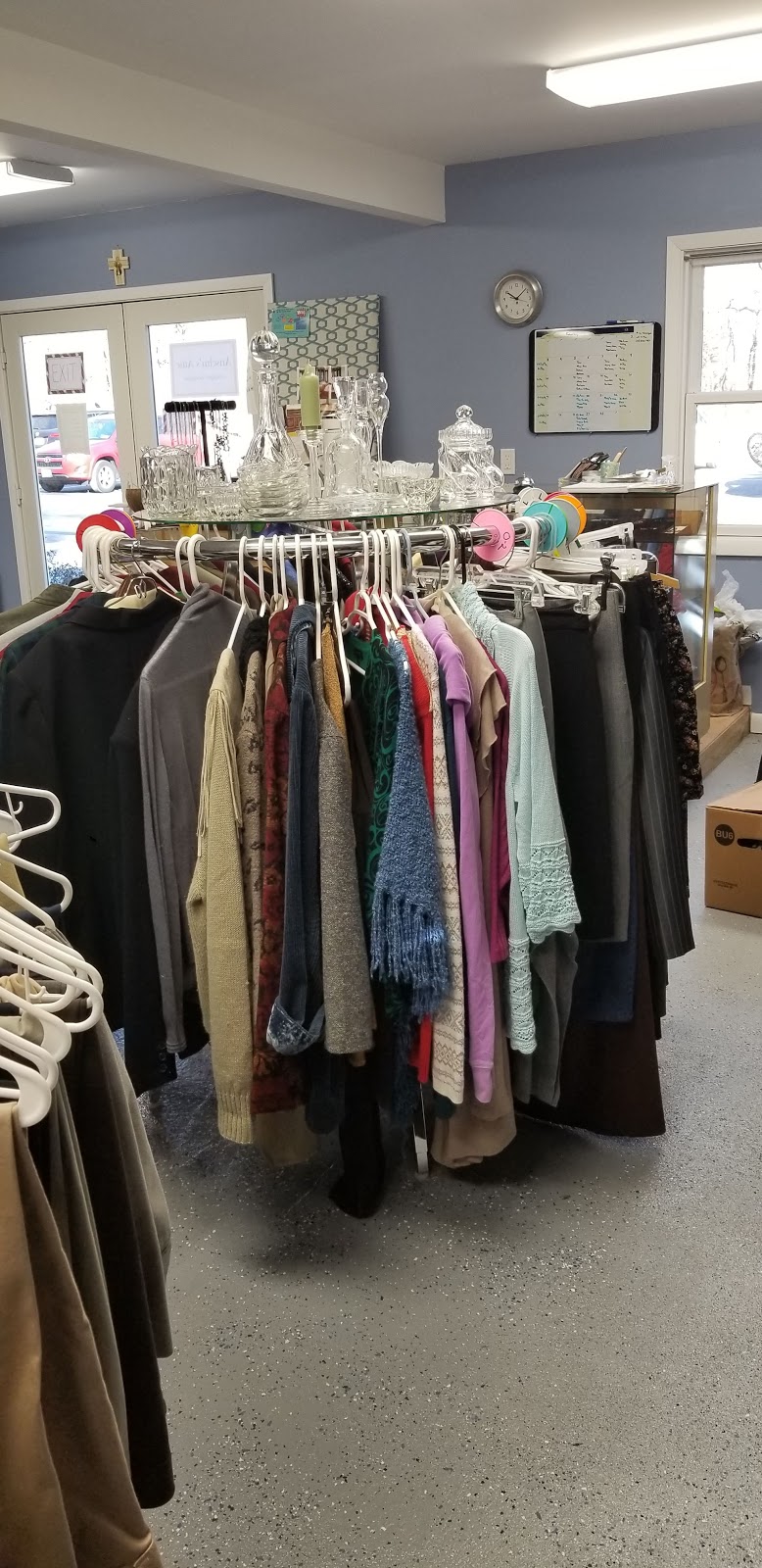 St Anselms Thrift Shop" Anselms Attic " | 4 Woodville Rd, Shoreham, NY 11786 | Phone: (631) 744-7730