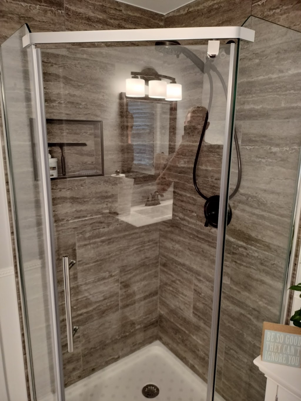 Marquis Bath Remodeling, LLC | 68 Goodwin Ave, Wethersfield, CT 06109 | Phone: (203) 440-5496