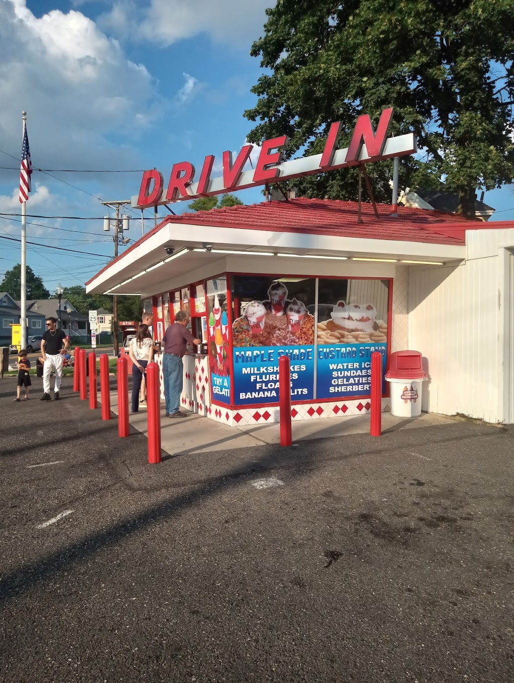 Maple Shade Custard Stand | 340 W Main St, Maple Shade, NJ 08052 | Phone: (856) 663-1351