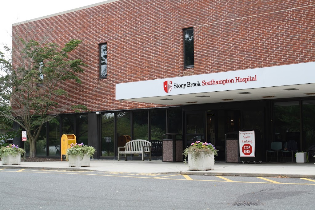 Stony Brook Southampton Hospital | 240 Meeting House Ln, Southampton, NY 11968 | Phone: (631) 726-8200