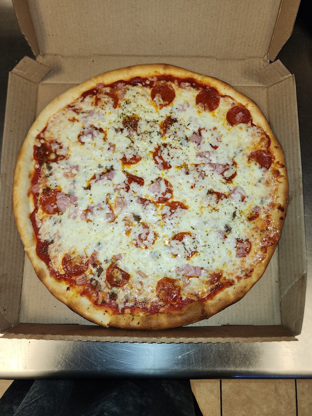 Brothers Pizza Catasauqua | 1492 Main St, Catasauqua, PA 18032 | Phone: (610) 443-3335