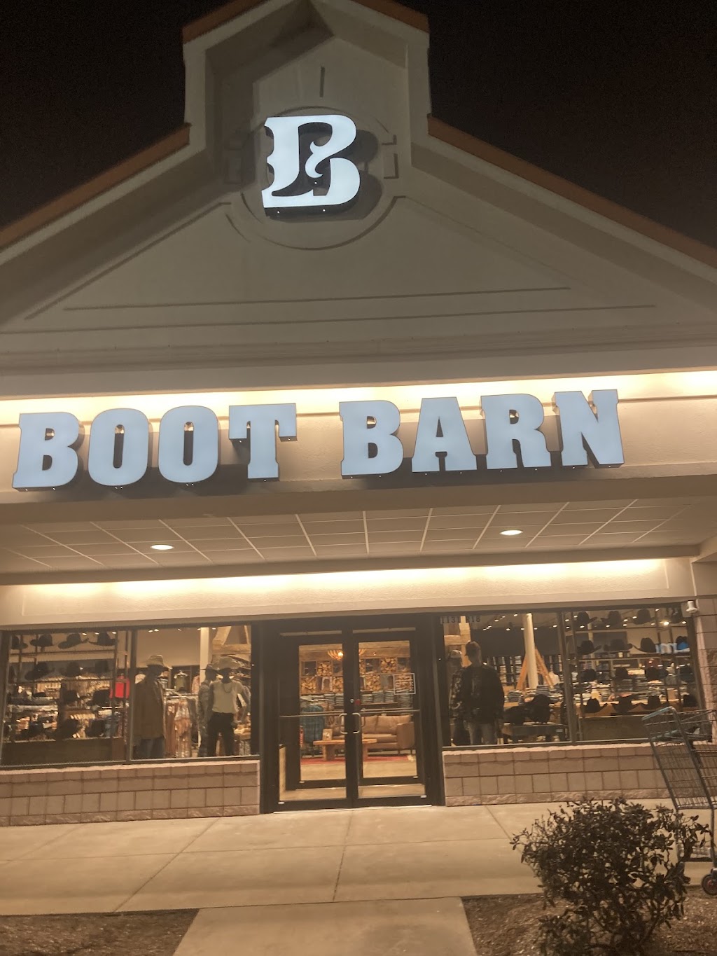Boot Barn | 1131 Tolland Turnpike suite r, Manchester, CT 06042 | Phone: (860) 730-0555