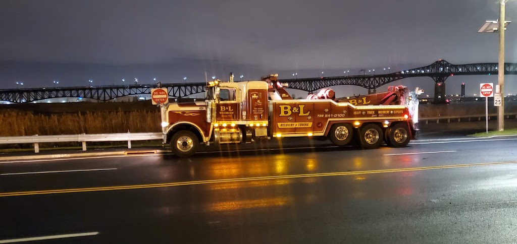 B&L Recovery & Towing | 100 Minue St, Carteret, NJ 07008 | Phone: (732) 541-0100
