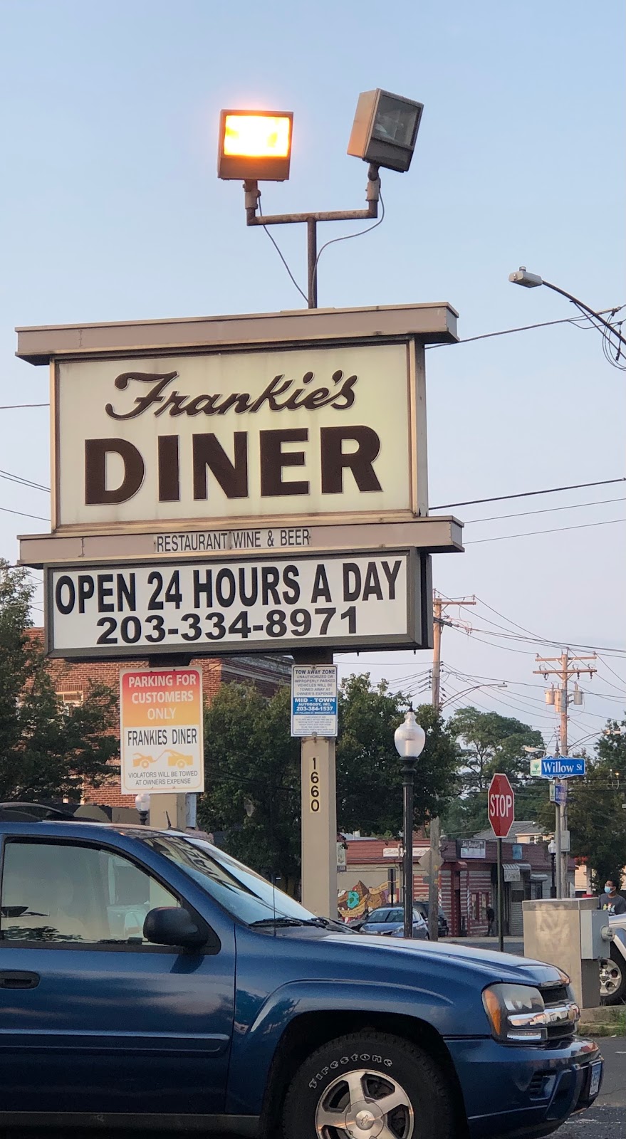 Frankies Diner | 1660 Barnum Ave, Bridgeport, CT 06610 | Phone: (203) 334-8971