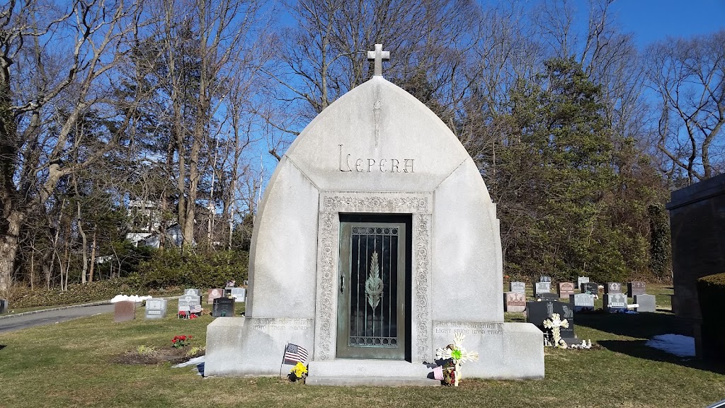 St Patricks Cemetery | Huntington Rd, Cold Spring Harbor, NY 11724 | Phone: (631) 385-3311