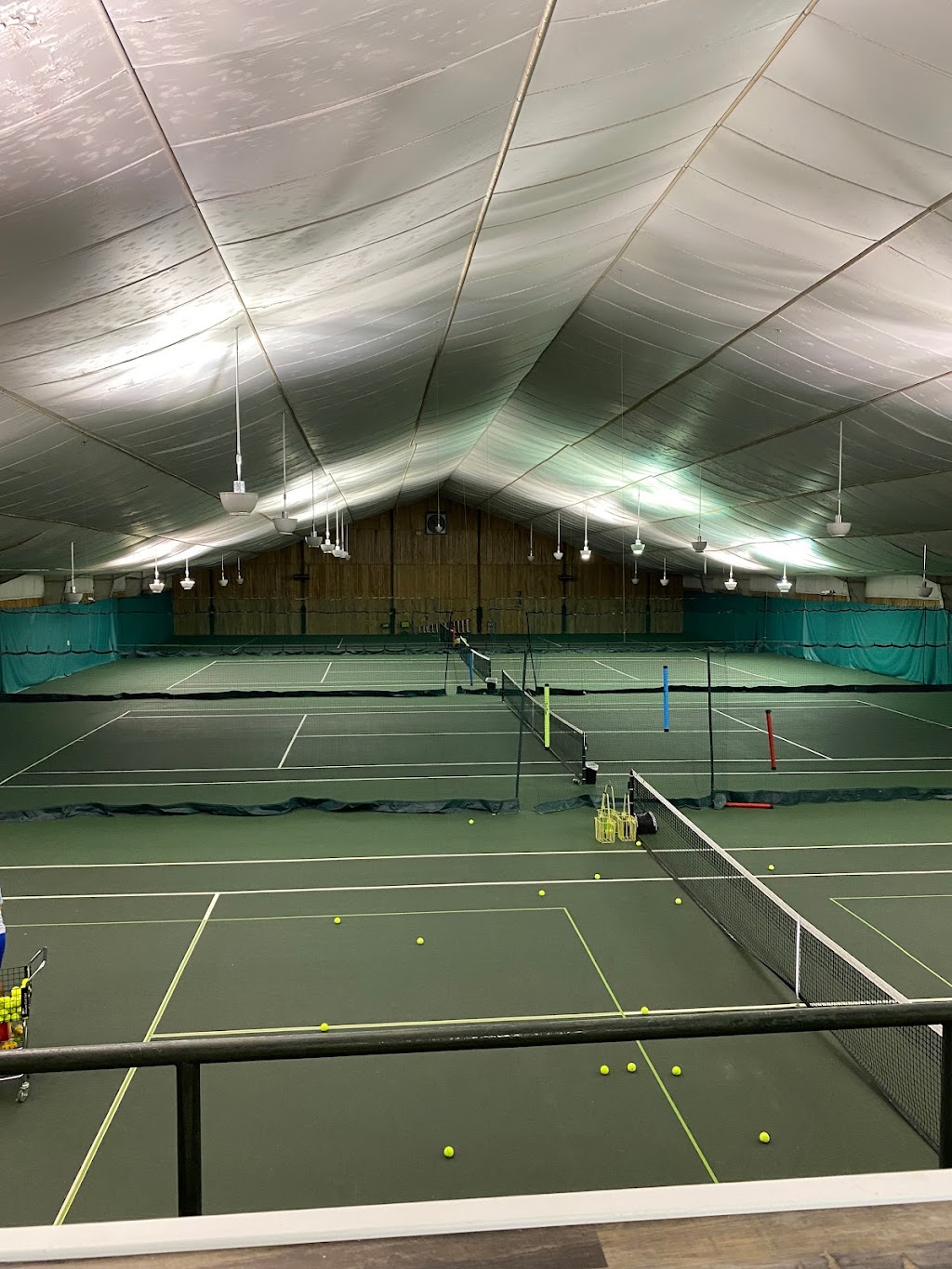 Dover Indoor Tennis | 633 Persimmon Tree Ln, Dover, DE 19901 | Phone: (302) 734-1404