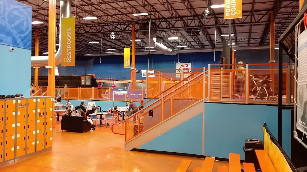 Sky Zone Trampoline Park | 111 Rodeo Dr, Deer Park, NY 11717 | Phone: (631) 402-5430