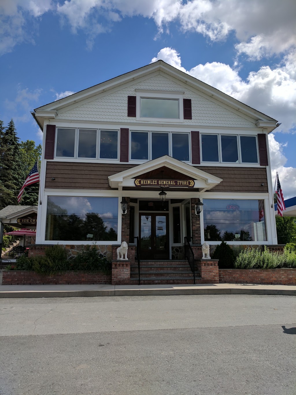 Heinles General Store | 6 Old County Rd, Cochecton, NY 12726 | Phone: (845) 252-3354