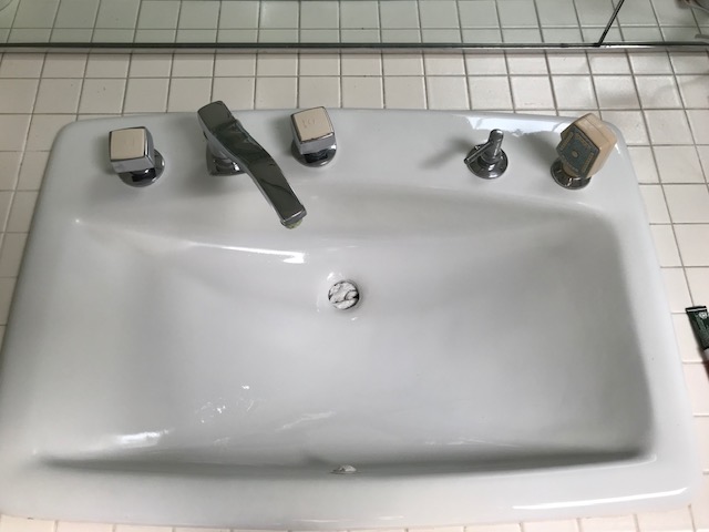 Mr. Chips tub and tile repair and reglazing | 133 NJ-15, Lafayette, NJ 07848 | Phone: (973) 460-2222