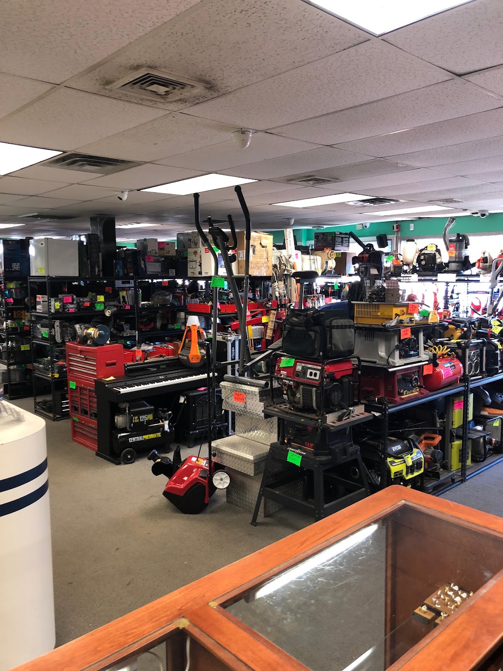 Silas Deane Pawn Shop Wethersfield | 249 Silas Deane Hwy, Wethersfield, CT 06109 | Phone: (860) 436-4244