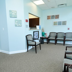 Gary A. Rosenfeld DDS | 228 E Main St, East Islip, NY 11730 | Phone: (631) 581-8600