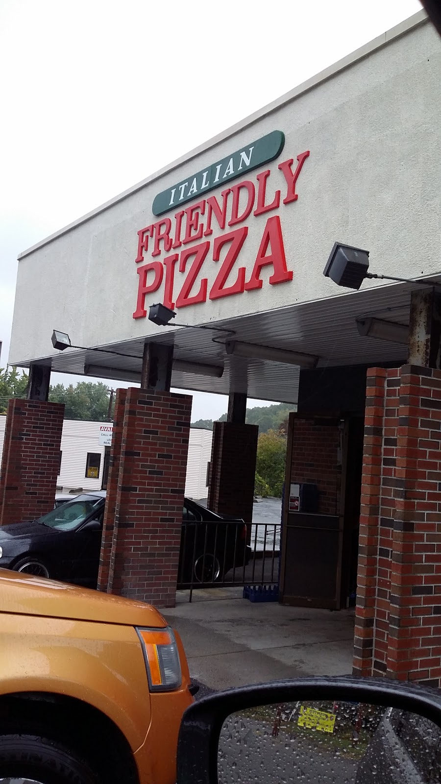 Italian Friendly Pizza-Grinder | 274 Westfield Rd, Holyoke, MA 01040 | Phone: (413) 533-1555