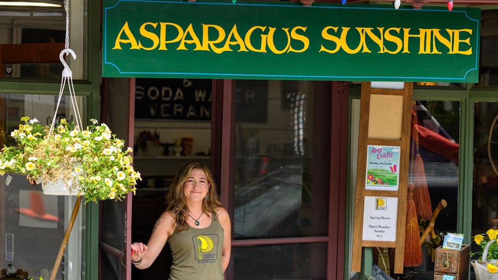 Asparagus Sunshine | 6 Delaware Ave, Delaware Water Gap, PA 18327 | Phone: (973) 769-9246