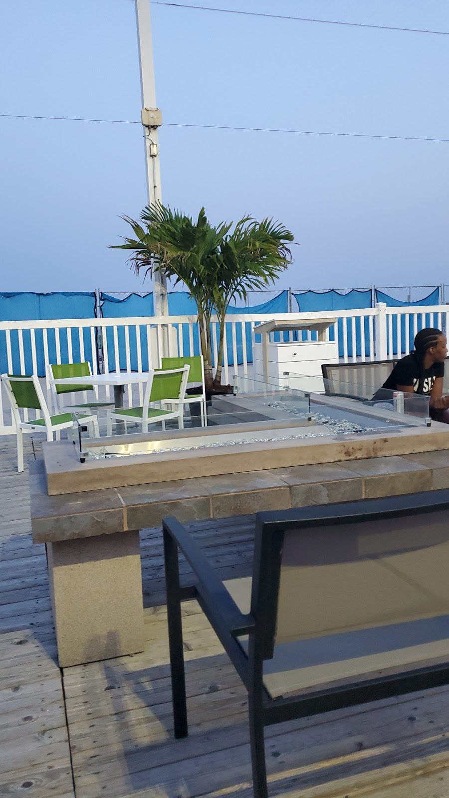 Ballys Beach Bar | 1900 Boardwalk, Atlantic City, NJ 08401 | Phone: (609) 340-2000