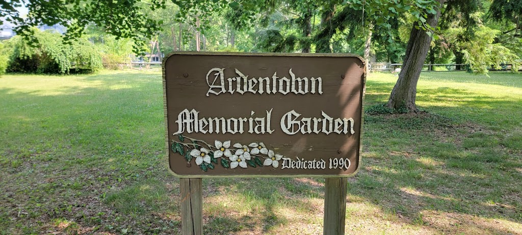 Arden Memorial Garden | 2119 The Hwy, Wilmington, DE 19810 | Phone: (302) 475-3516