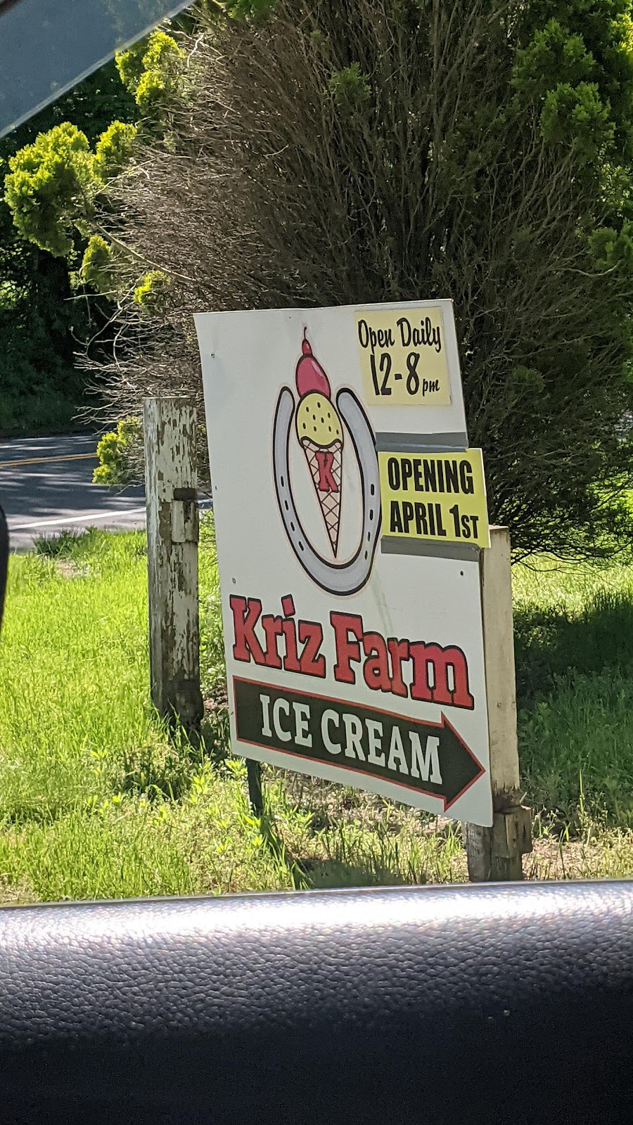 Kriz Farm Ice Cream | 13 Bear Hill Rd, Bethany, CT 06524 | Phone: (203) 915-5534