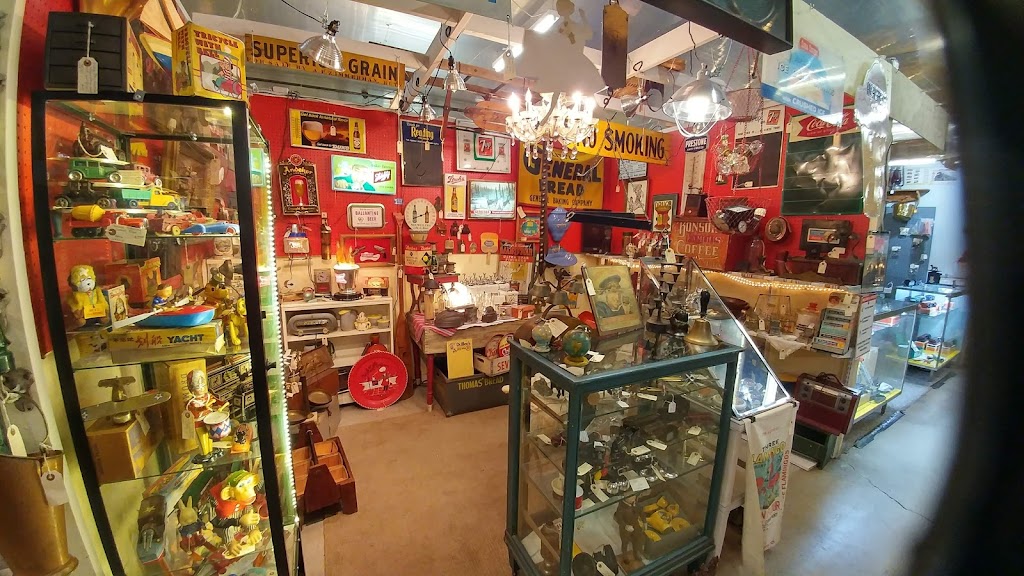 Pocono Peddlers Village Antique Mall | 246 Stadden Rd, Tannersville, PA 18372 | Phone: (570) 629-6366