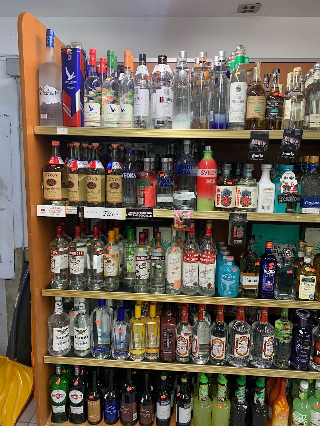 Morganville Liquor & Deli | 172 Tennent Rd, Morganville, NJ 07751 | Phone: (732) 591-1747