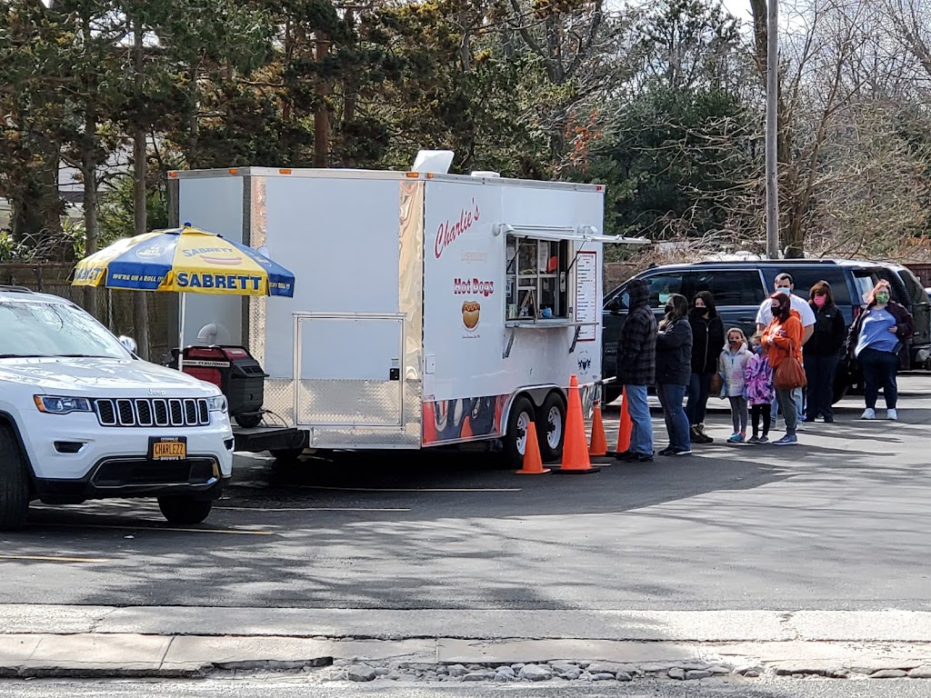 Charlies Legendary Hot Dogs & Onions LLC | 16 Lowell Ave, Islip Terrace, NY 11752 | Phone: (631) 617-3480