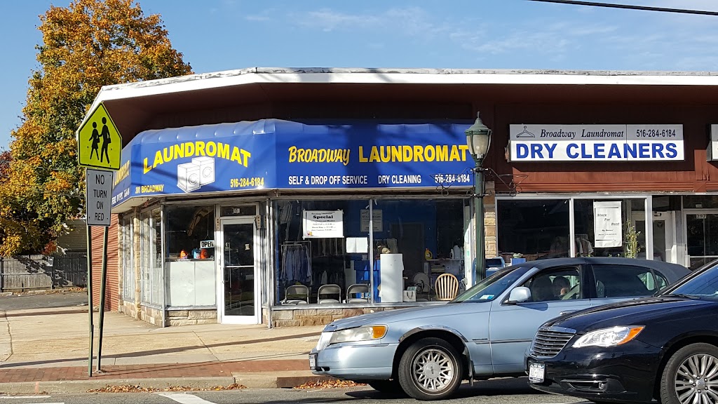 Broadway Laundromat | 301 Broadway, Lynbrook, NY 11563 | Phone: (516) 284-6184