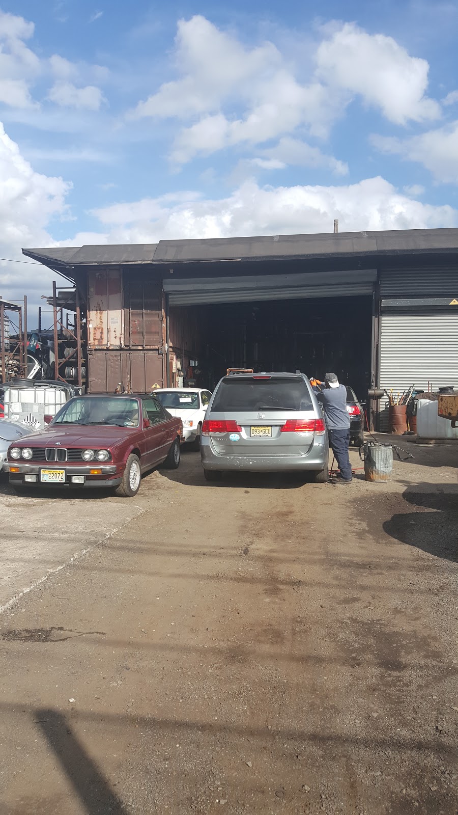 Liges Auto Salvage & Repair | 189 Elliot St, Avenel, NJ 07001 | Phone: (732) 396-0666