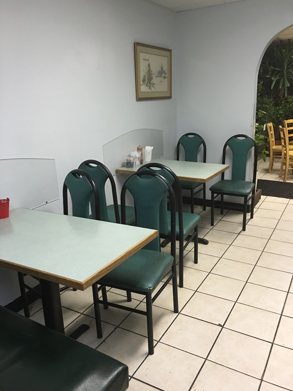 First Garden Chinese Restaurant | 381 Boston Post Rd, Guilford, CT 06437 | Phone: (203) 458-2145