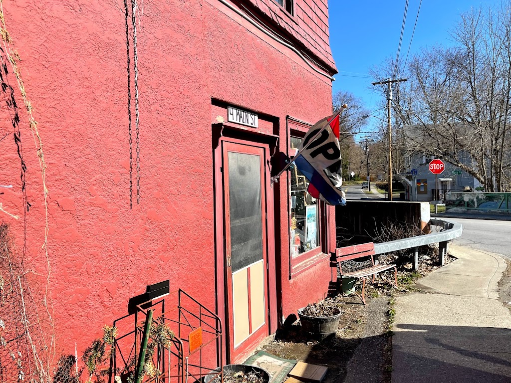 Calsis General Store | 4 Main St, Wassaic, NY 12592 | Phone: (845) 373-7735