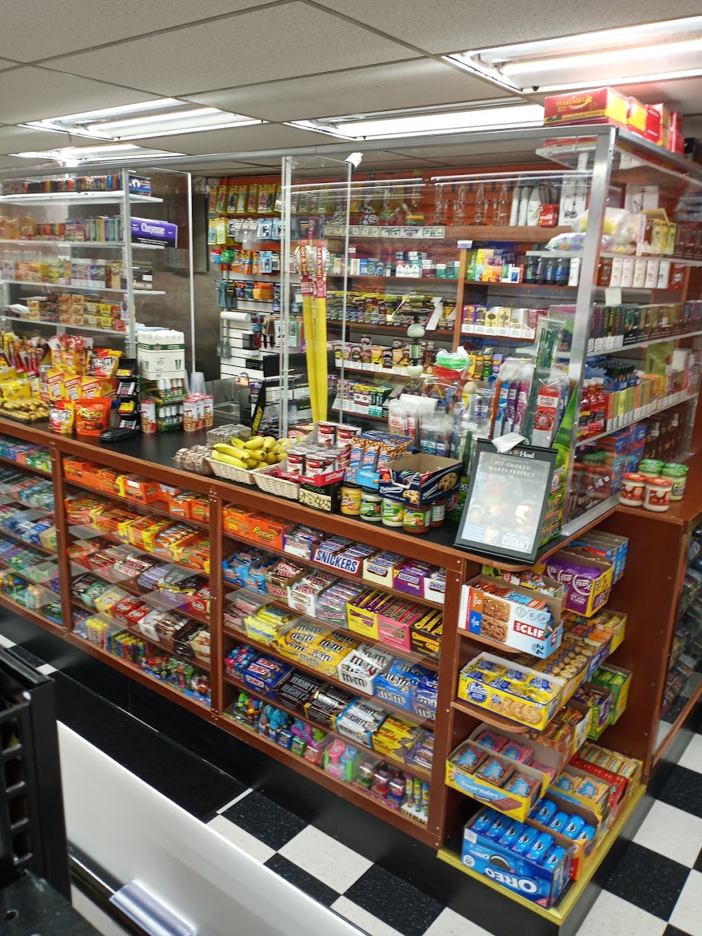 Quinnipiac food mart & deli | 1653 Quinnipiac Ave, New Haven, CT 06513 | Phone: (203) 903-5407