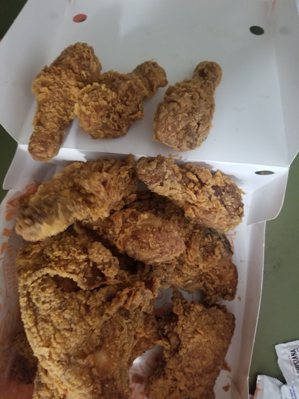 Popeyes Louisiana Kitchen | 7500 City Ave, Philadelphia, PA 19151 | Phone: (215) 473-3737