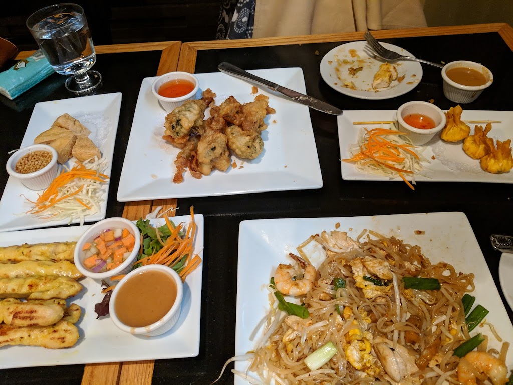 Coco Thai Kitchen | 801 Thompsonville Rd, Suffield, CT 06078 | Phone: (860) 758-7557