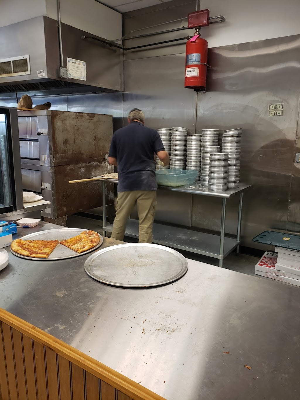 Cheskys Pizza | 14 Green Ave, Woodridge, NY 12789 | Phone: (845) 640-2738