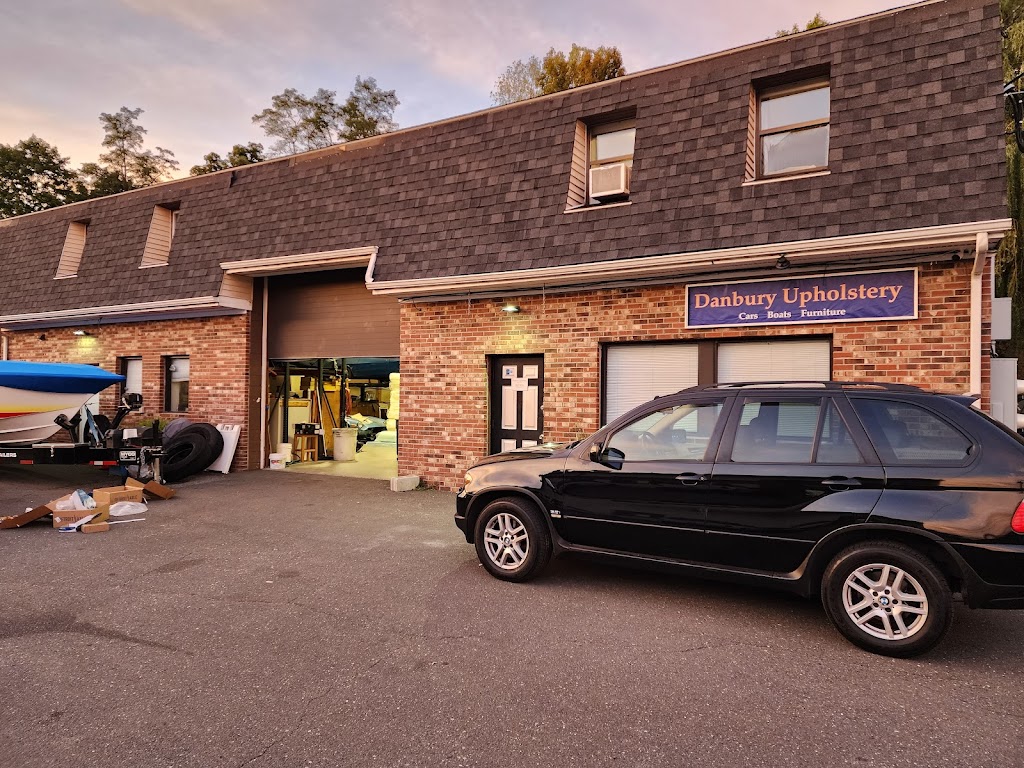 Danbury Upholstery | 39B Mill Plain Rd, Danbury, CT 06811 | Phone: (203) 617-0673