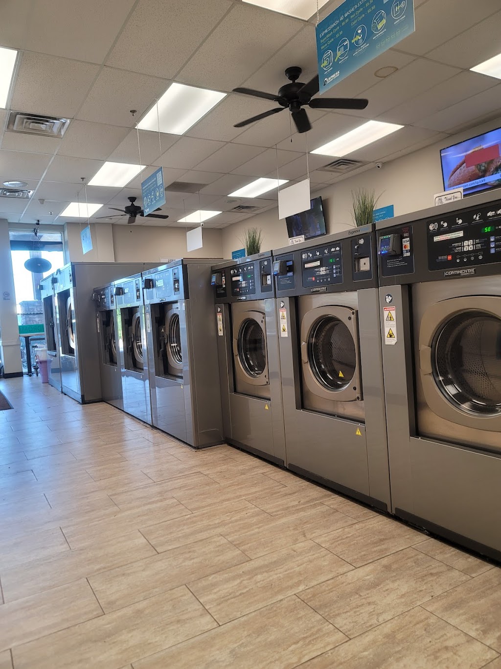 Express Laundromat | 107 Kinsley Dr, Brodheadsville, PA 18322 | Phone: (570) 402-2777