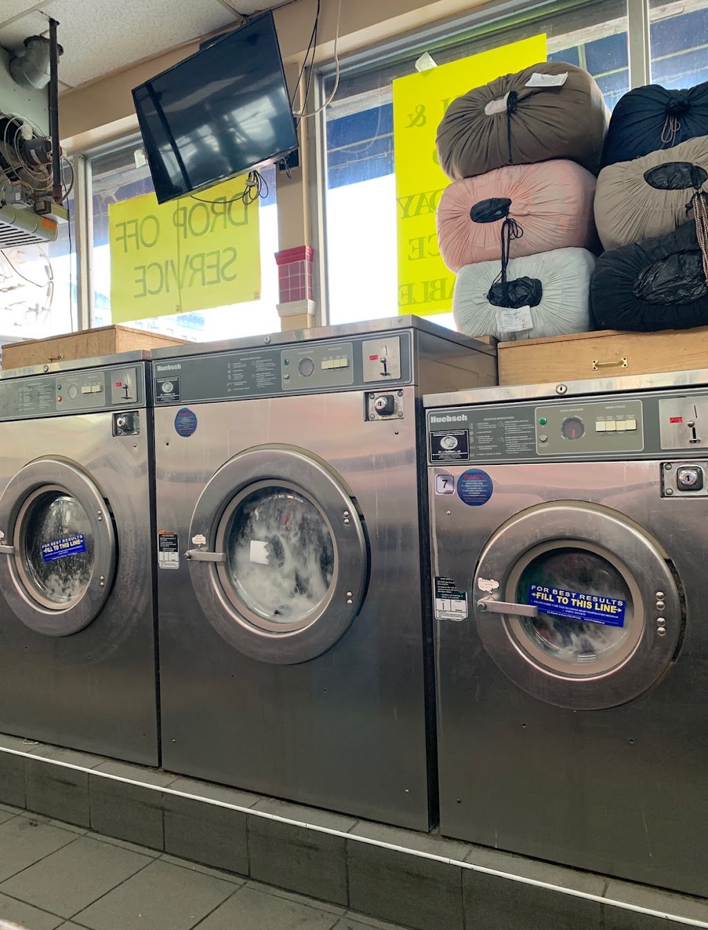 Community Laundry Center | 828 Lafayette Ave, Brooklyn, NY 11221 | Phone: (718) 573-7043