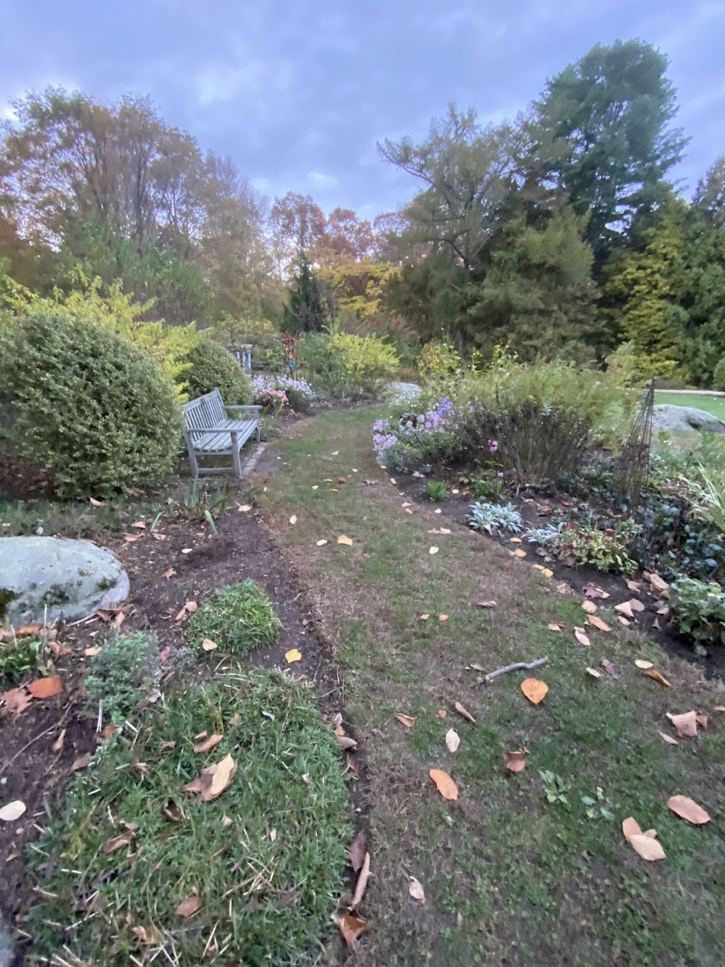 Sundial Garden | The Bartlett Arboretum, Stamford, CT 06903 | Phone: (203) 322-6971
