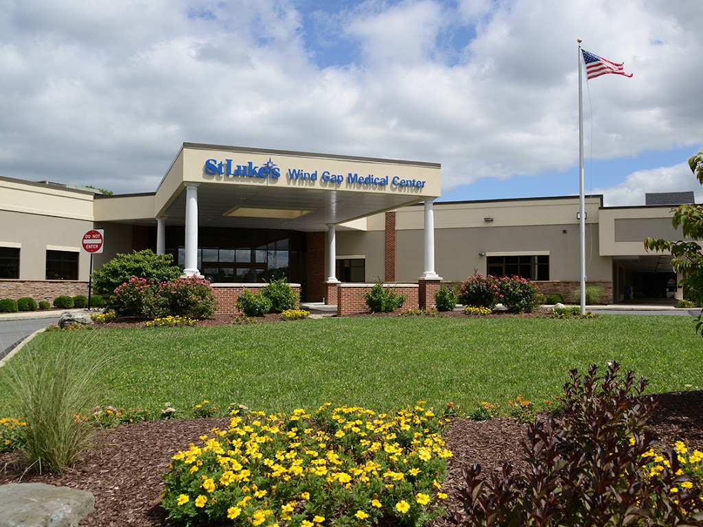 Physical Therapy at St. Lukes - Wind Gap | 487 E Moorestown Rd Suite 112, Wind Gap, PA 18091 | Phone: (484) 526-7880