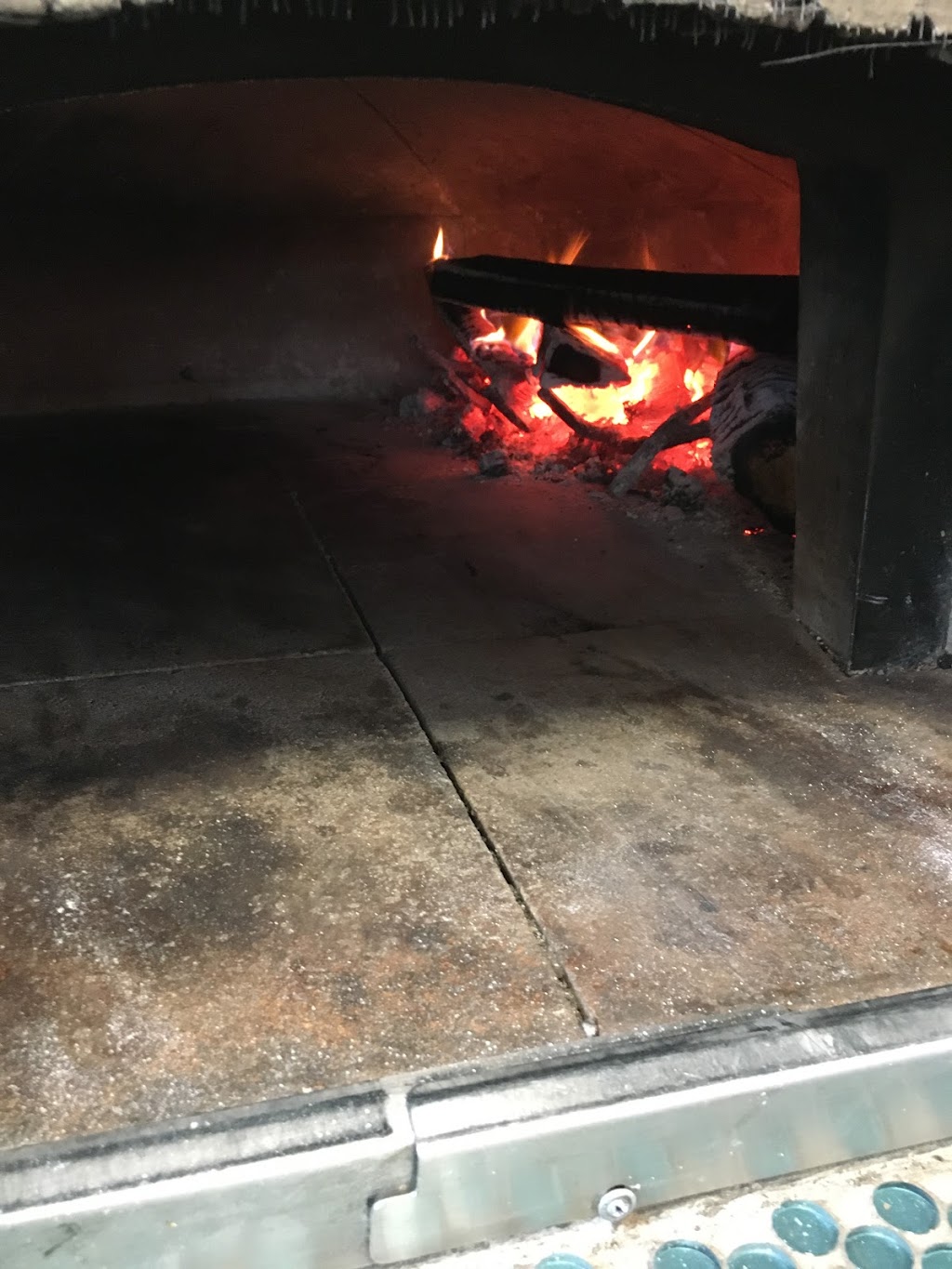 Chianti Wood Fired Pizza Italian Cuisine | 159 Morristown Rd, Bernardsville, NJ 07924 | Phone: (908) 977-1700