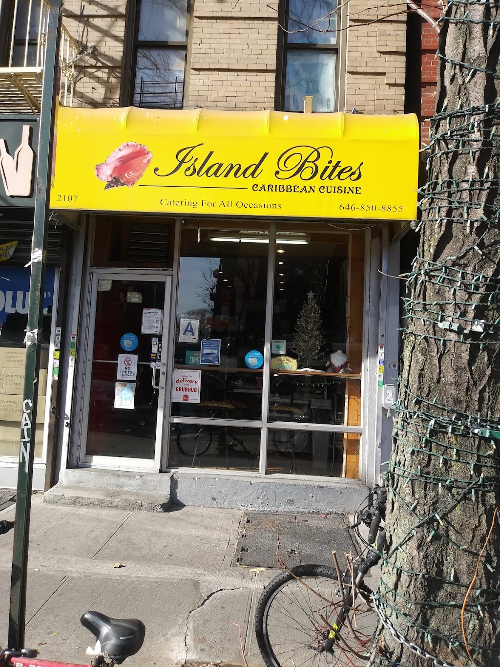 Island Bites | 2107 1st Ave., New York, NY 10029 | Phone: (646) 850-8855