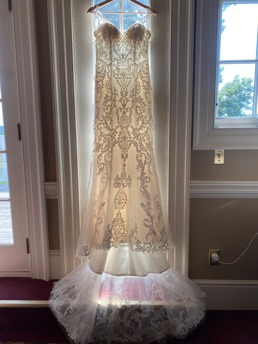 The Wedding Dress LLC | 162 Main St, Portland, CT 06480 | Phone: (860) 342-5361