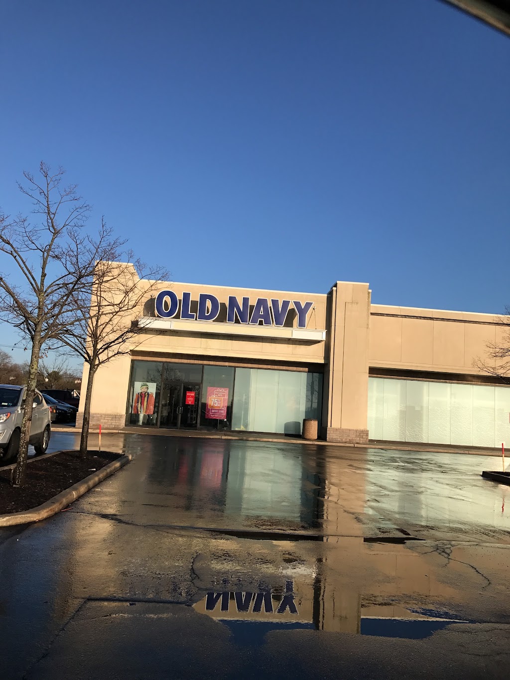 Old Navy | 5175 Sunrise Hwy, Bohemia, NY 11716 | Phone: (631) 699-2401