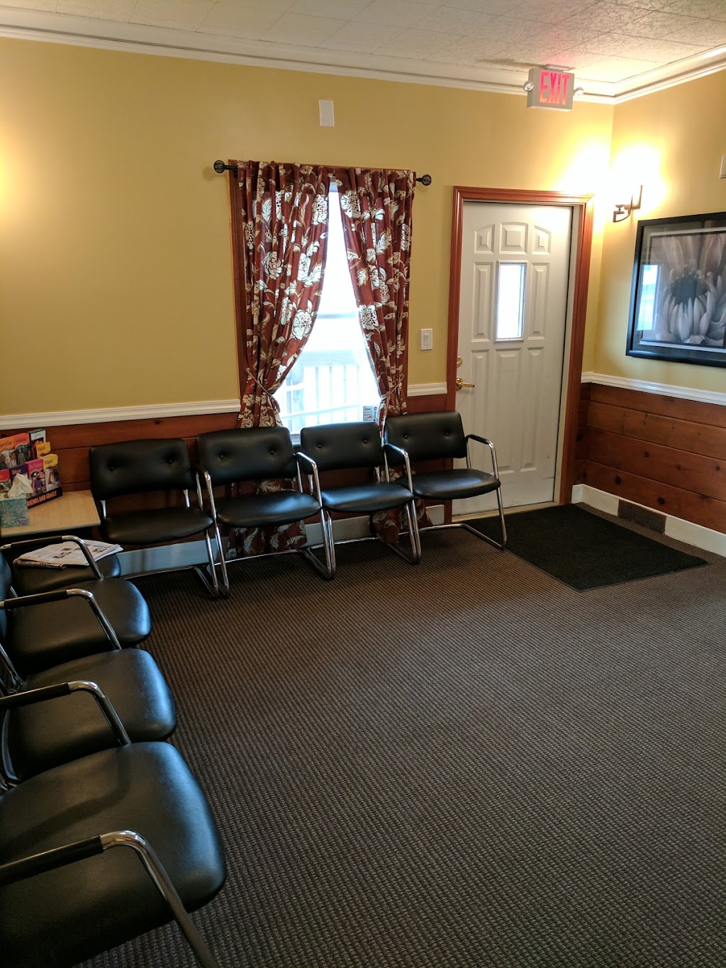 Advanced Spinal Care, LLC | 197 W Main St, Meriden, CT 06451 | Phone: (203) 237-6325