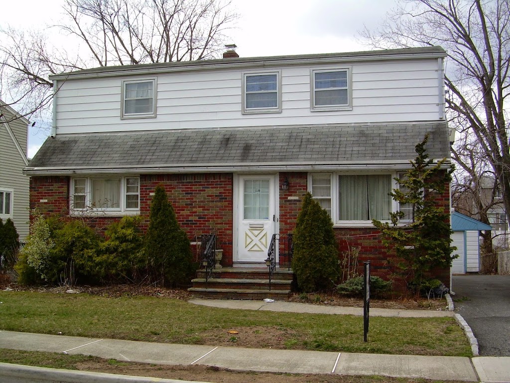 Roselli Real Estate | 275 Union St, Lodi, NJ 07644 | Phone: (201) 407-6444