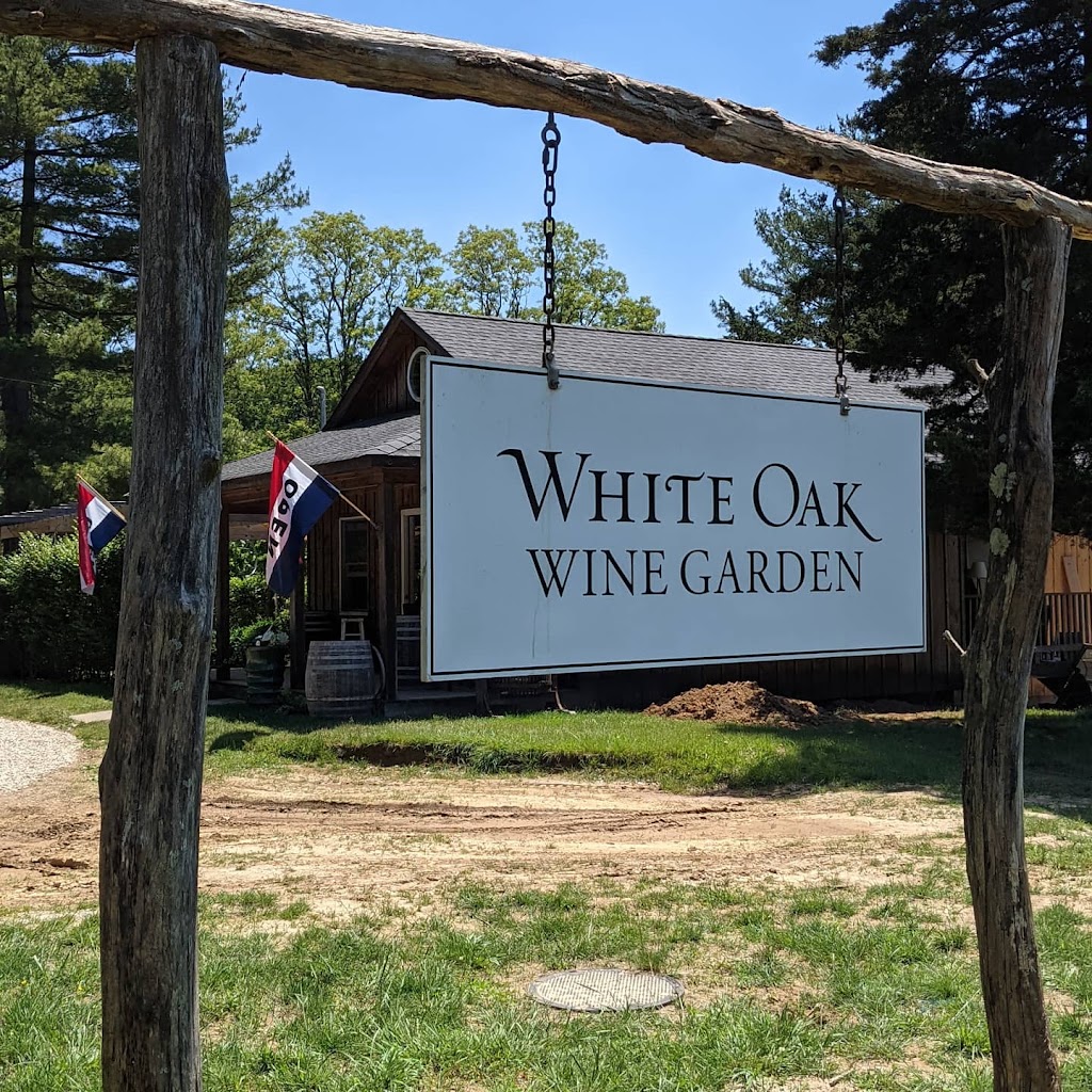 White Oak Wine Garden | 2 Manwaring Rd, Shelter Island, NY 11964 | Phone: (631) 749-5814