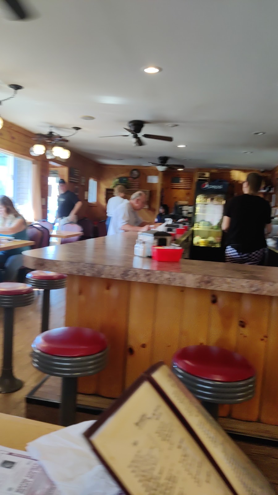 Country cafe and pizzeria | 331 Catholic Church Rd, Beach Lake, PA 18405 | Phone: (570) 729-0004
