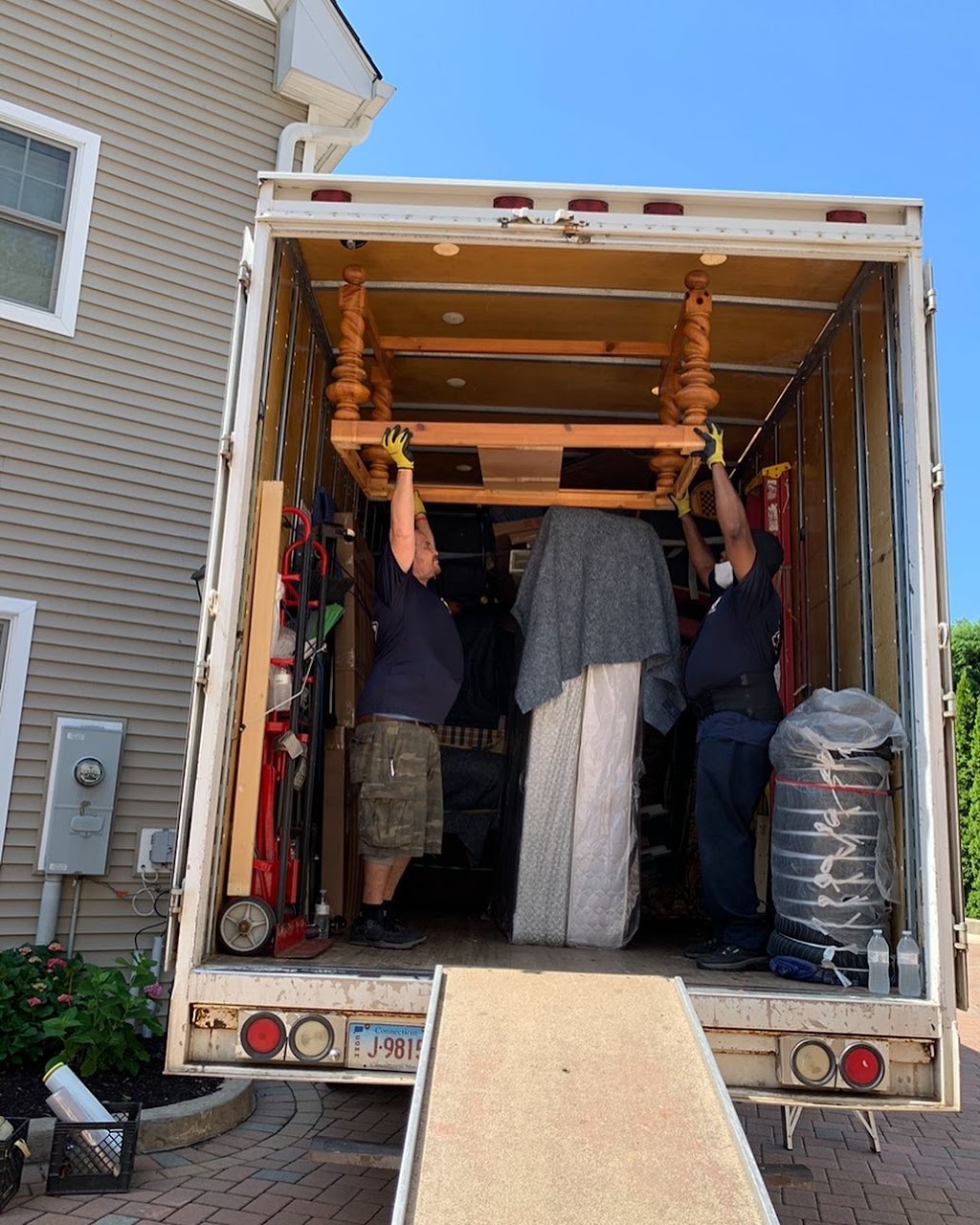 B & B Moving & Storage LLC | 6 Jireh Ln, Brookfield, CT 06804 | Phone: (203) 740-1224