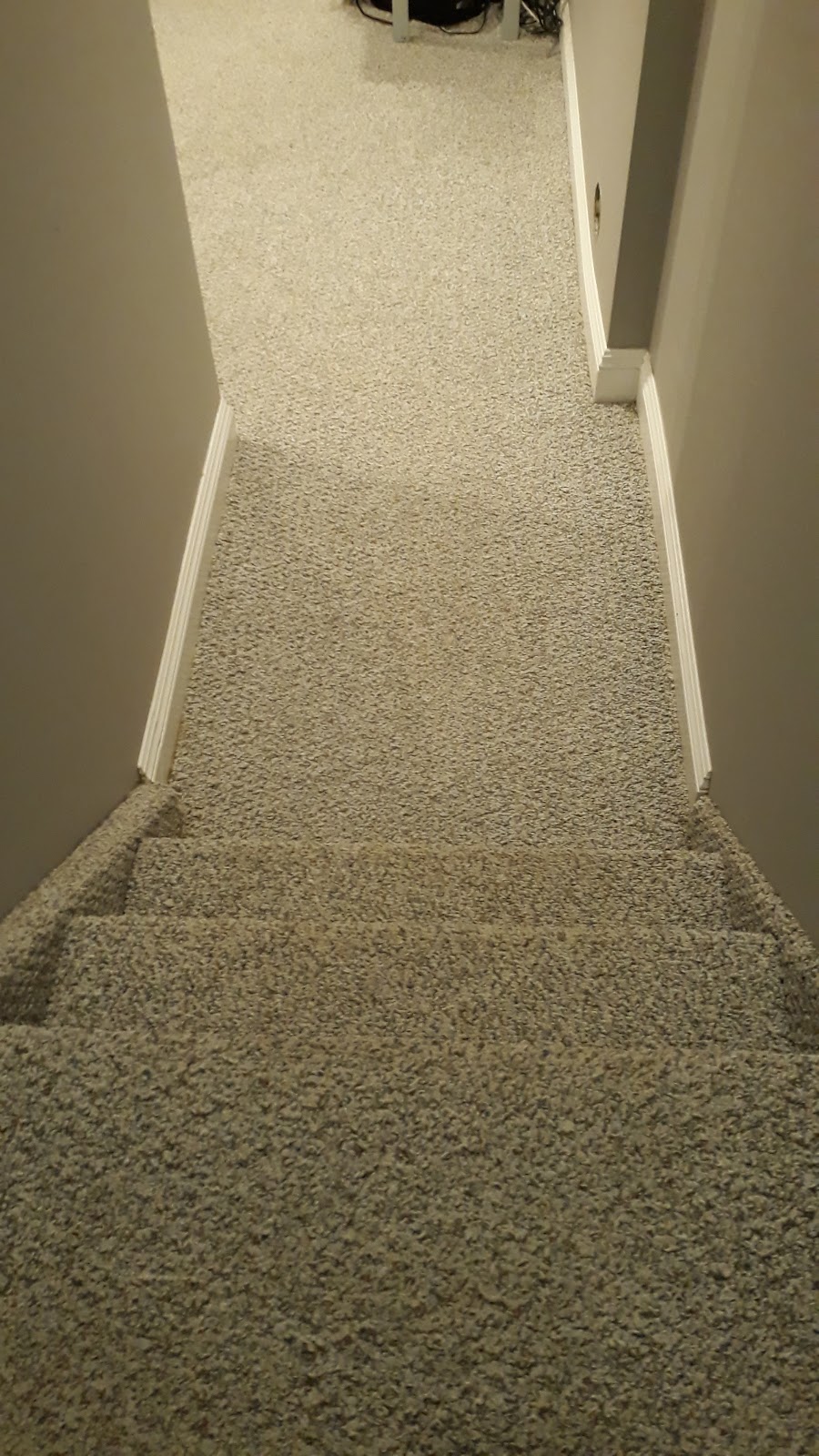 Michaels Carpet Restretching | 50 Sandalwood Dr, Staten Island, NY 10308 | Phone: (631) 872-3931