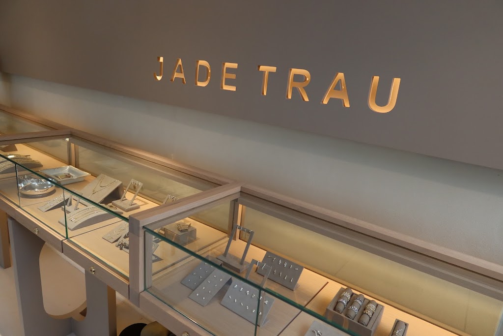 Jade Trau | 46 Jobs Ln, Southampton, NY 11968 | Phone: (212) 719-3333