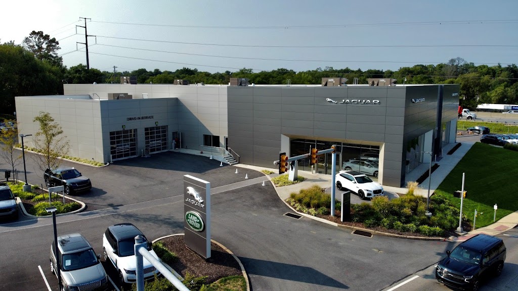 Land Rover Willow Grove | 900 S York Rd, Willow Grove, PA 19090 | Phone: (215) 443-5900