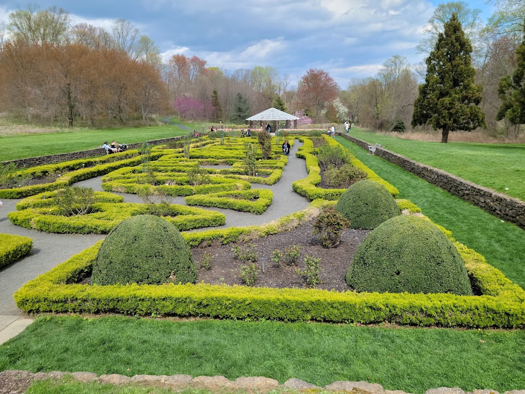 Deep Cut Gardens | 152 Red Hill Rd, Middletown Township, NJ 07748 | Phone: (732) 842-4000